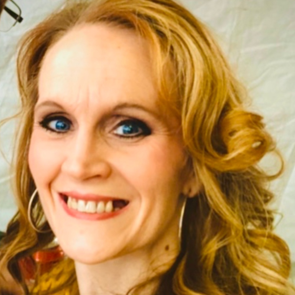 Meet your Posher, Lisa